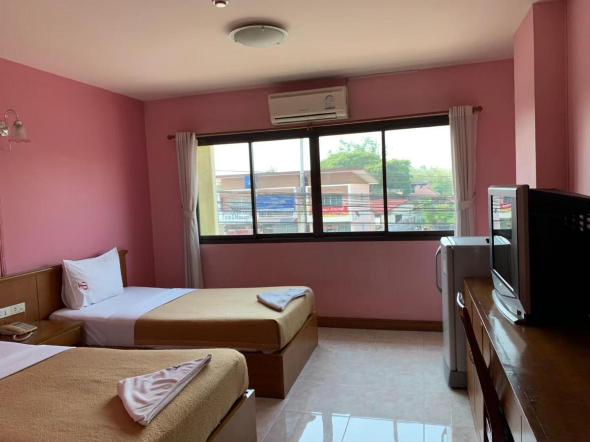 Aparthotel Pat Place Chiang Mai Zewnętrze zdjęcie